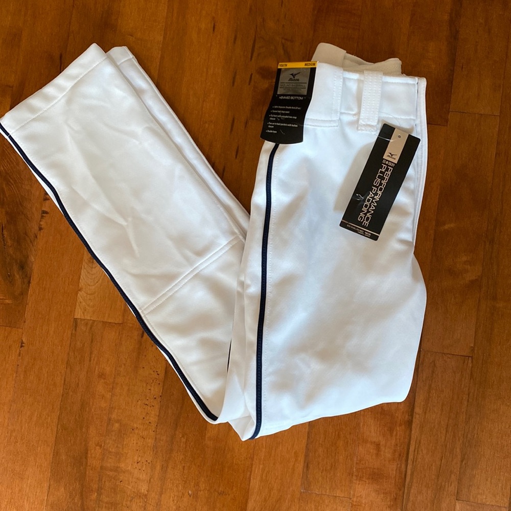 Mizuno youth medium baseball pants new with tags.